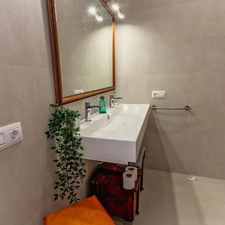 Feriehus Lovely Casa Tamaide - -